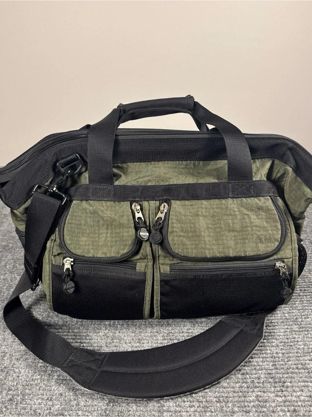 LL Bean Duffle Bag Wide Mouth Traveler Frame Opening Medium Olive Green Rip Stop